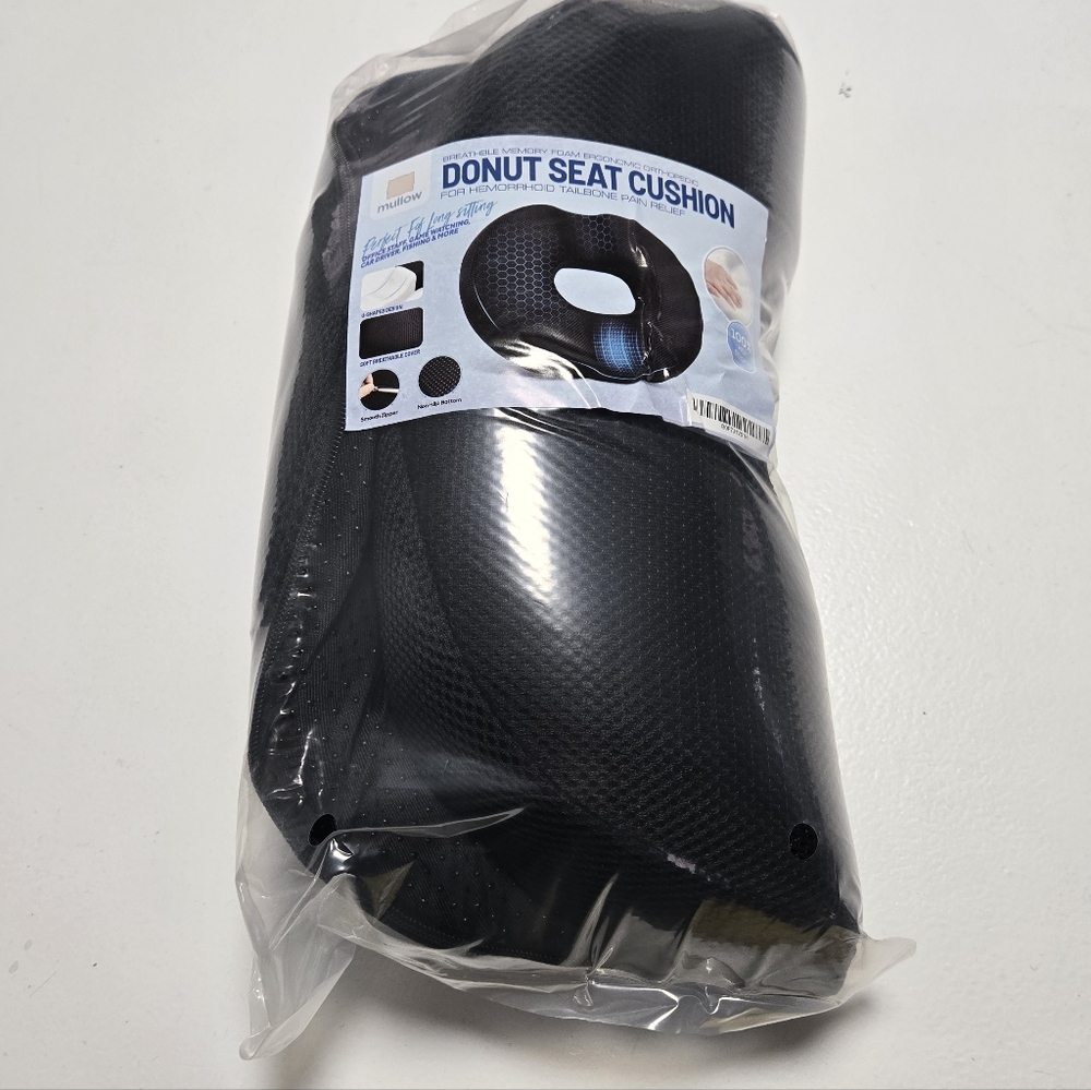 New In Plastic Seal 100% High Density Mullow Donut Seat Cushion Black